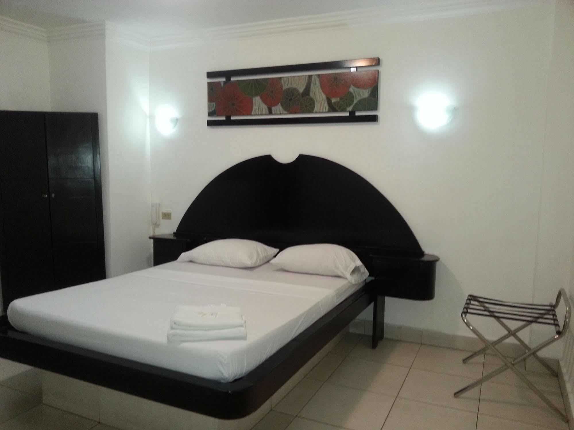 Hotel Pension Corona Panama City Eksteriør billede