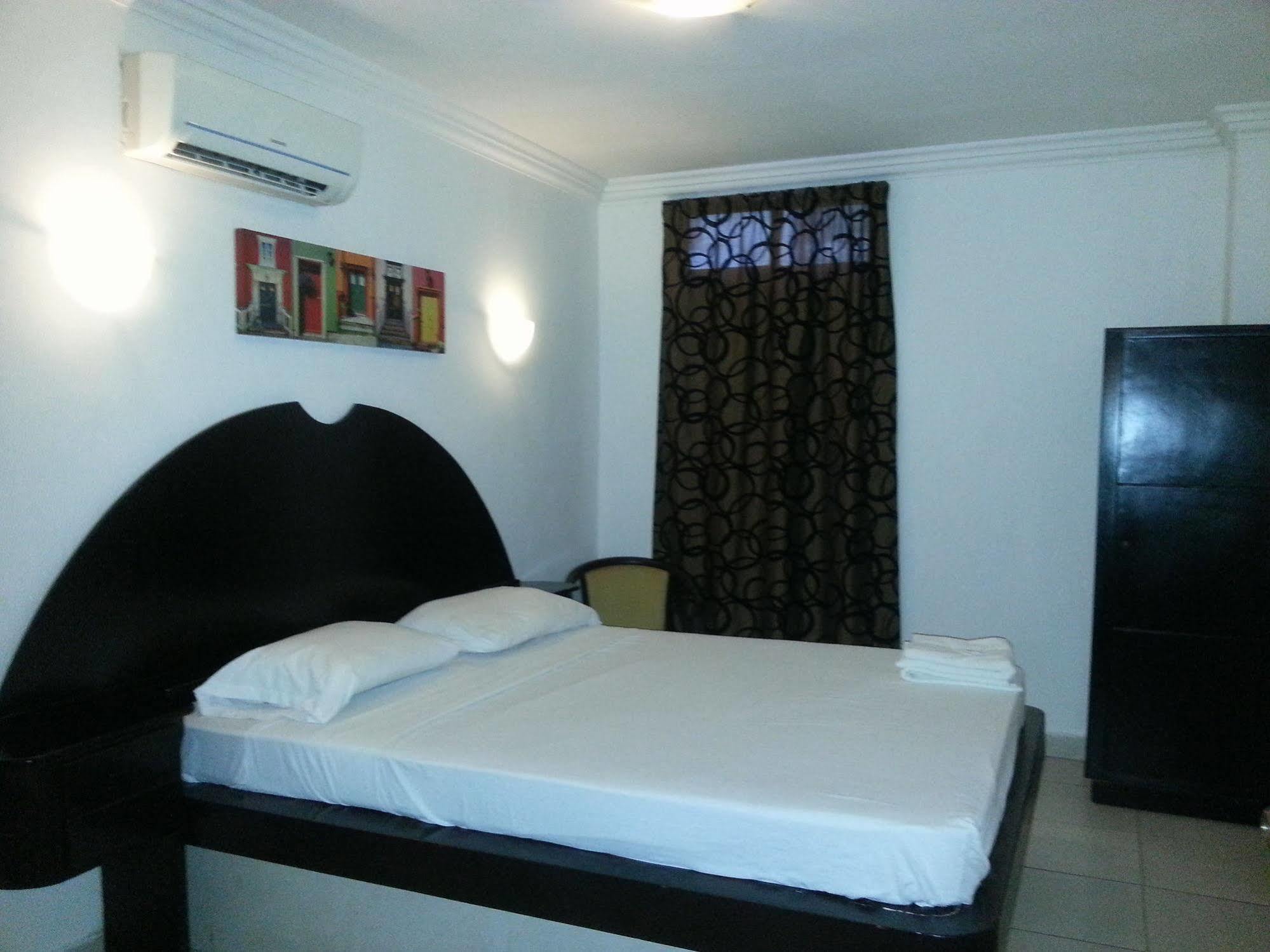 Hotel Pension Corona Panama City Eksteriør billede